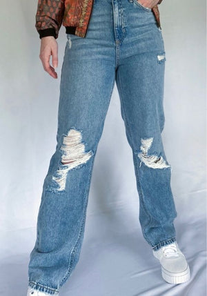 Super High Rise 90's Relaxed Distressed Jeans